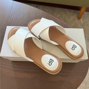 BP Sandals Size 5